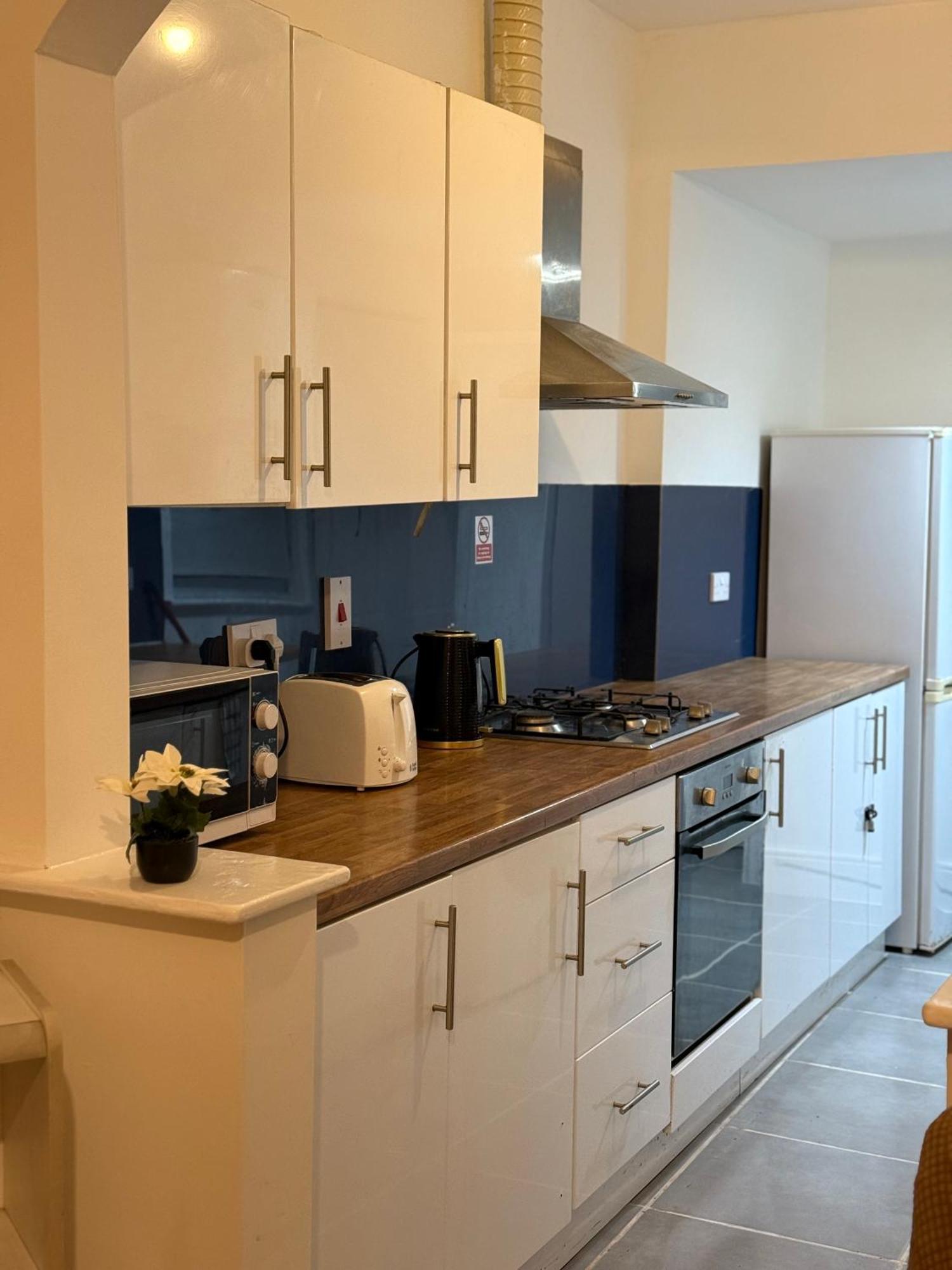 3 Bedroom Terraced Home نوتينغهام المظهر الخارجي الصورة